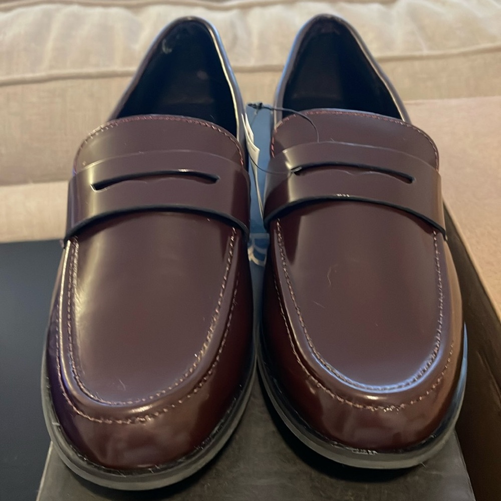 Banana Republic Leather Loafers in Oxblood✨NWT✨Size 7 US